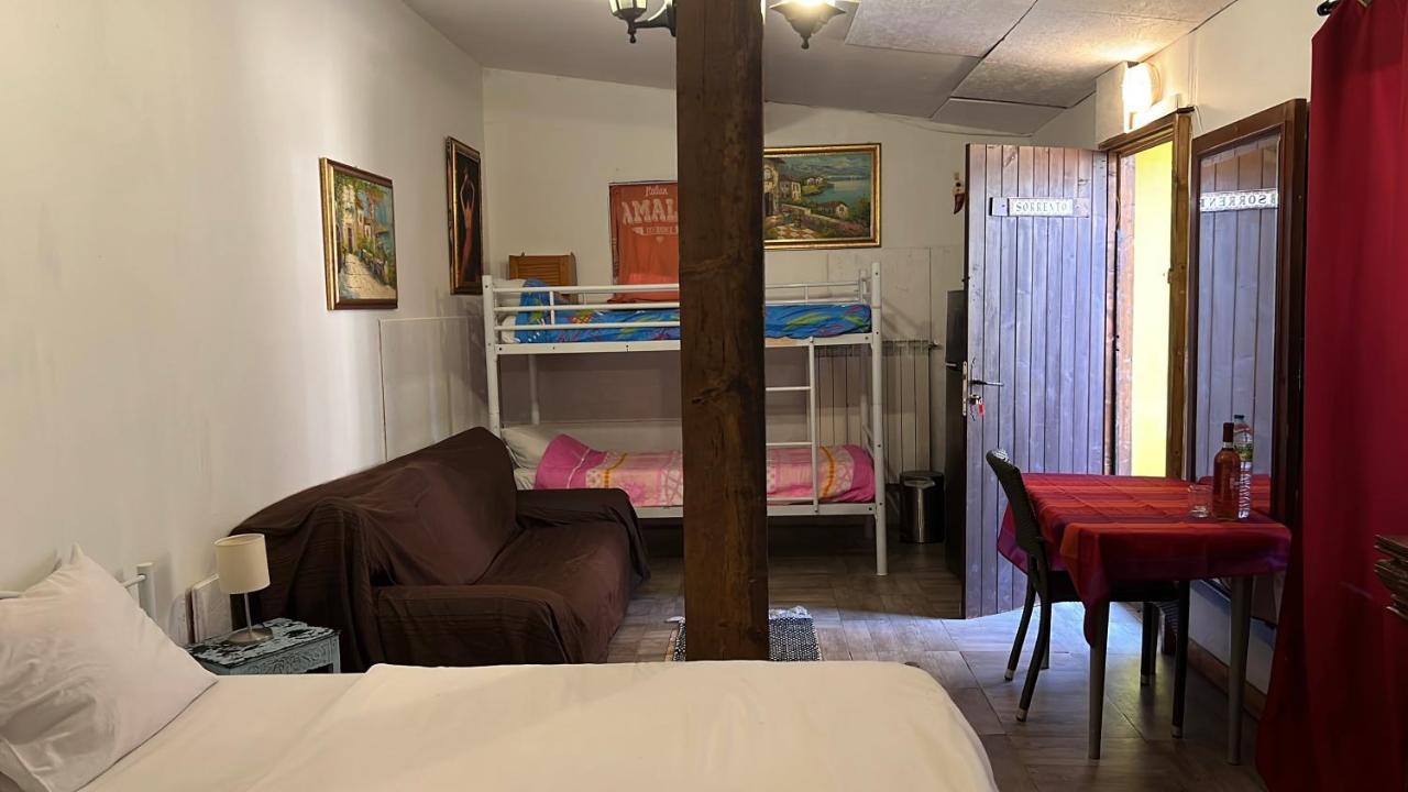 Chambres D'Hotes Sorrento Champs-Sur-Marne Luaran gambar